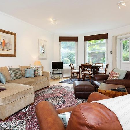 לונדון Veeve - South Kensington Garden Apartment מראה חיצוני תמונה