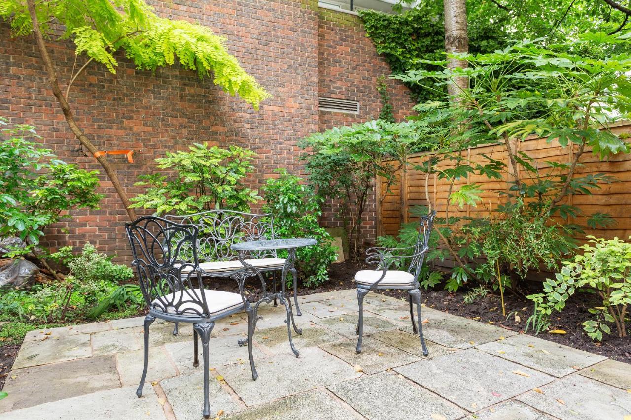 לונדון Veeve - South Kensington Garden Apartment מראה חיצוני תמונה